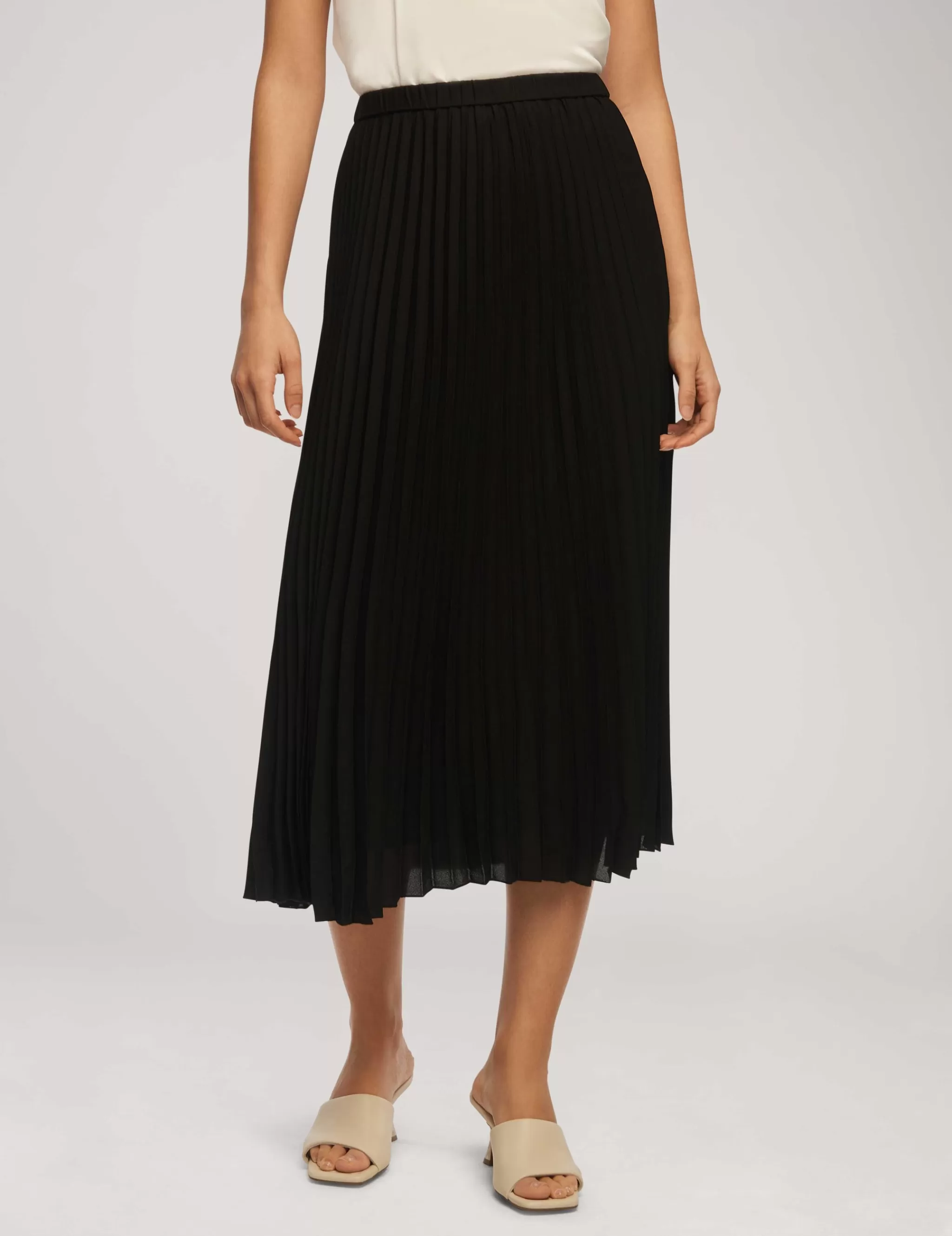 Discount Anne Klein Solid Pull On Pleated Skirt Anne Black