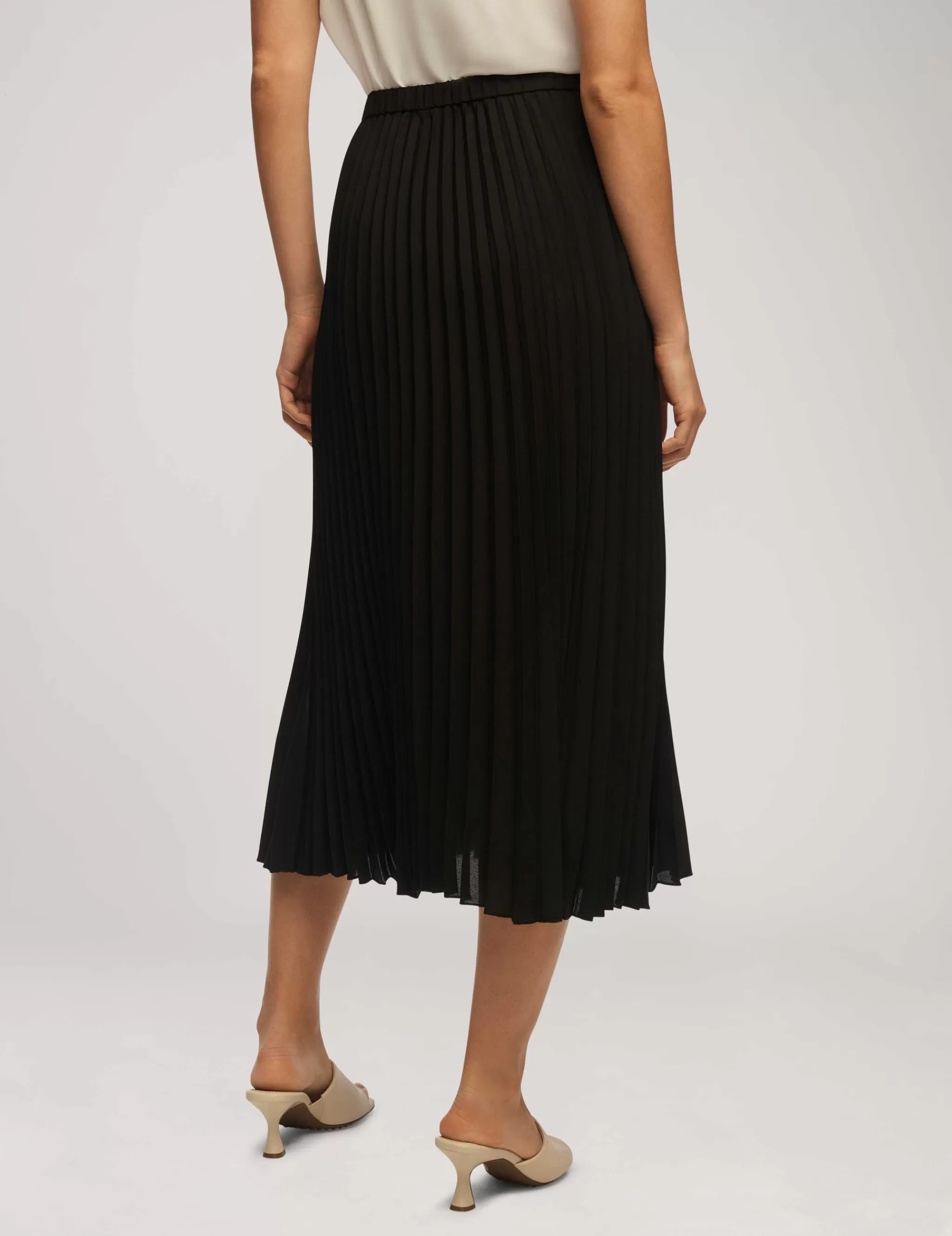 Discount Anne Klein Solid Pull On Pleated Skirt Anne Black